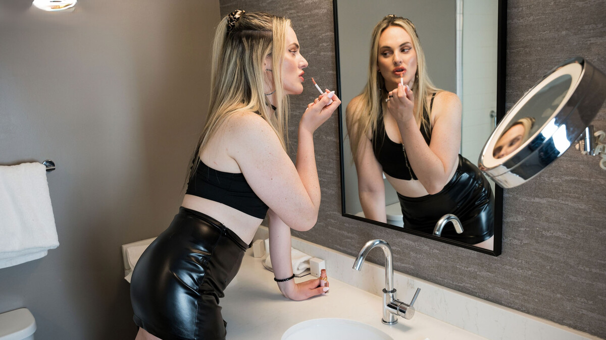 Nika Before The Night Out